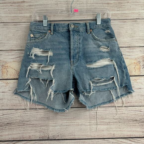 We the Free People Distressed Cut Off Jean Shorts Womens Size 25 Blue Light Wash - Picture 1 of 12
